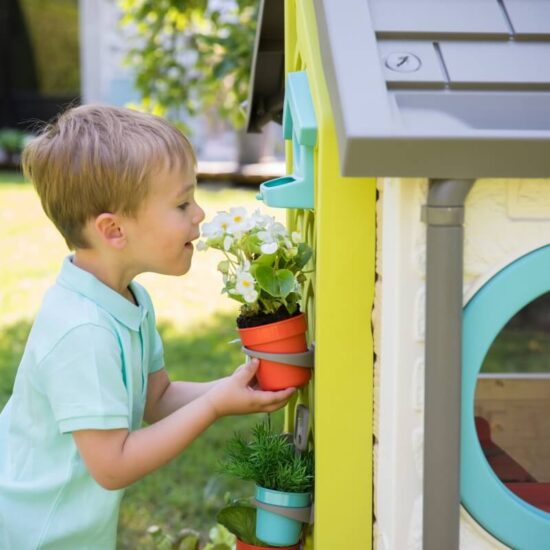 Smoby kertész házikó cserepes kissrác